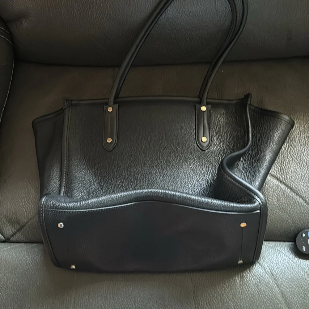 Kate spade black pebble shoulder bag